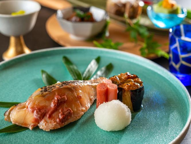 深山会席＜2025年 夏＞鱸酒盗焼き　茄子青唐味噌田楽