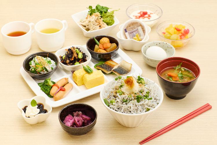 朝食