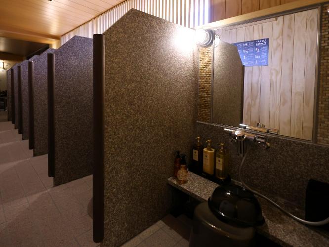 ◆男性大浴場洗い場（カラン8個設置）