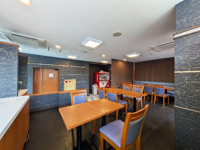 朝食会場