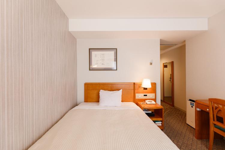 ダブルルーム　２０平米