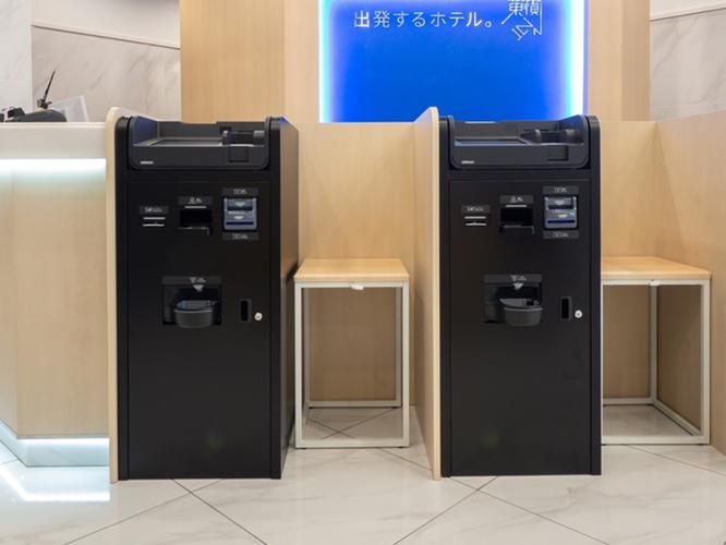 自動チェックイン機
