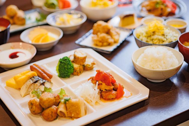 【朝食】盛り付けイメージ
