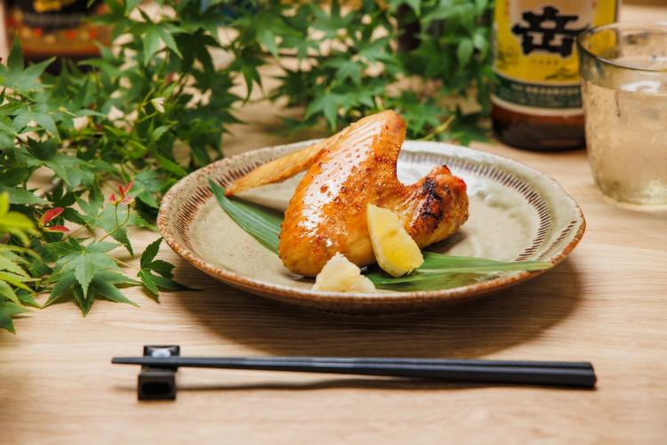 【夕食】天草大王の大手羽　塩焼き～天草の塩で～