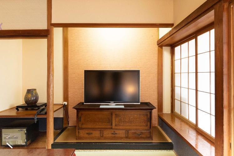 【お部屋】準特別室のテレビ