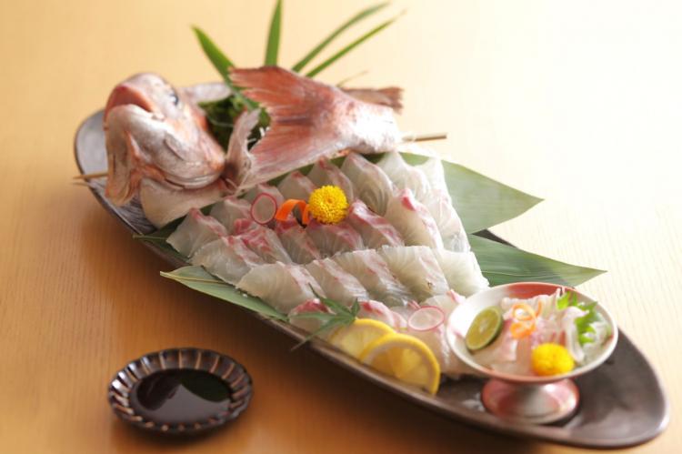 【料理】鯛姿造り（一例）