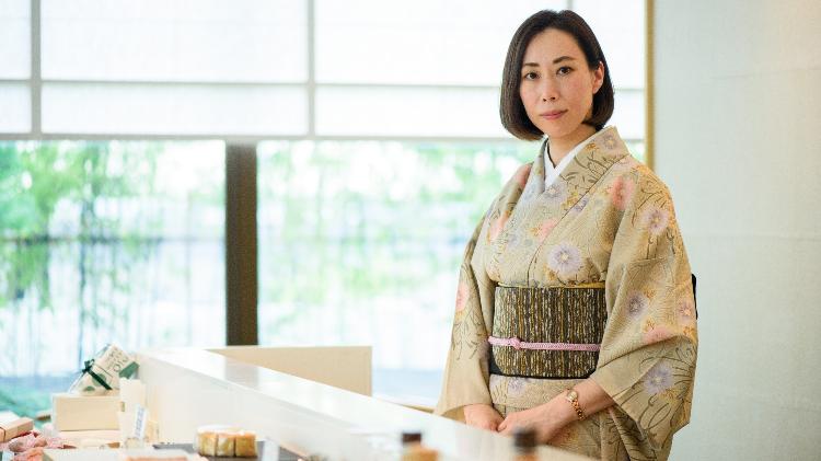 【クラブラウンジスタッフ】観光案内からお食事のご予約までお気軽にご相談くださいませ
