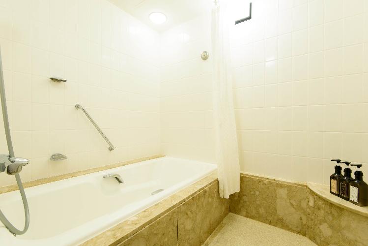 【デラックスツイン】バス・トイレ別のセパレートタイプ