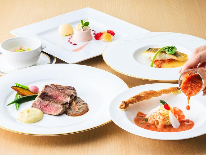 【SHICHIRIGAHAMA】季節の食材をふんだんに使用した、初夏らしいフルコースを楽しむコースです。
