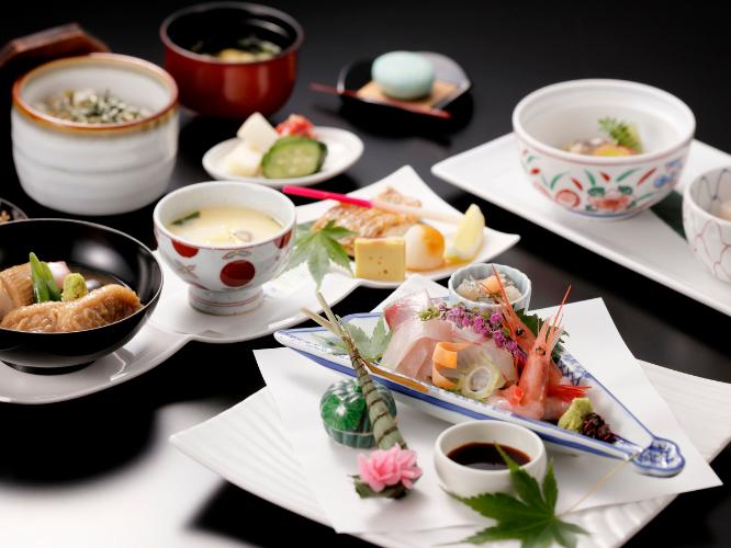 【加賀料理まほろば】 百万石会席（イメージ）