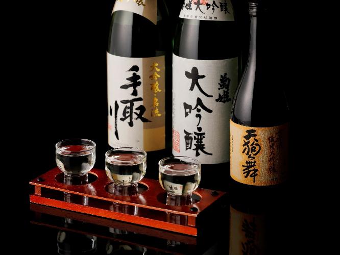 【加賀料理まほろば】地酒など、お食事に合うお酒を各種ご用意しております。