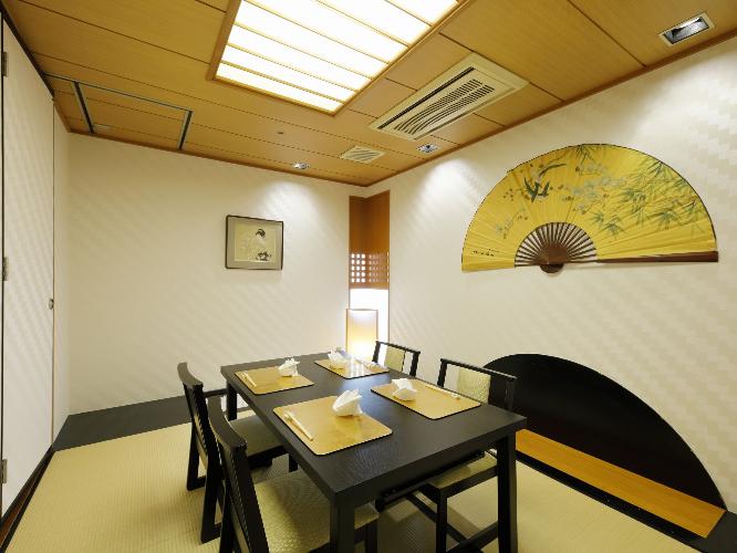 【加賀料理まほろば】　お座敷（４名様）　※ご予約制、別途来室料を頂戴いたします。