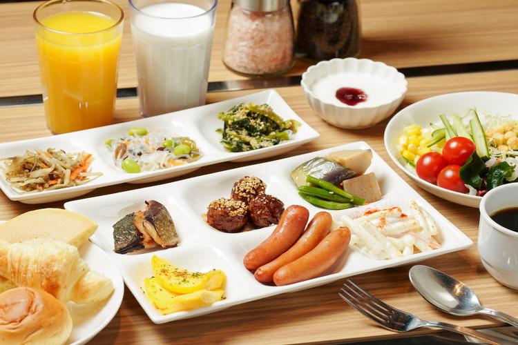 朝食