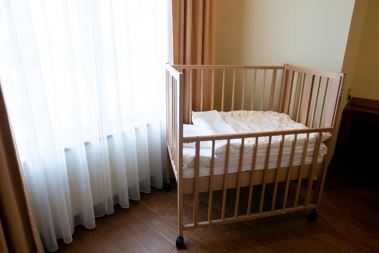 ベビーベッド イメージ