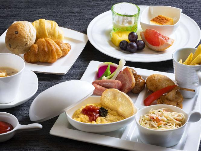 【お子様朝食セット(洋食)】未就学児のお子様向け。追加料金2,200円(税込)。宿泊日3日前までの要予約制。