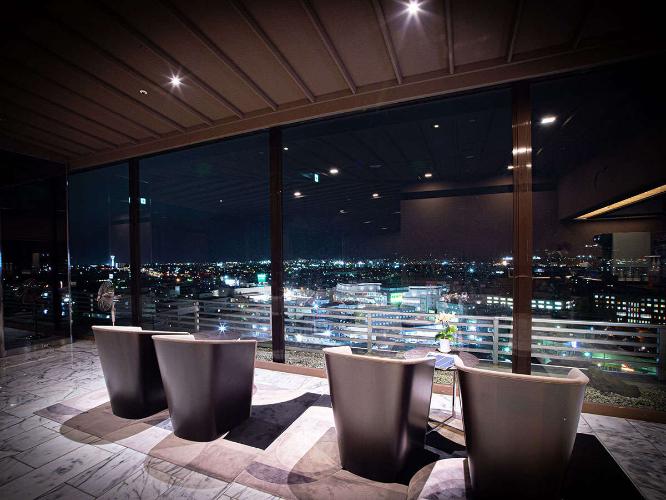 【SKY SALON BOUKYOU】湯の川温泉地区で最も高い位置にある最上階のサロン。