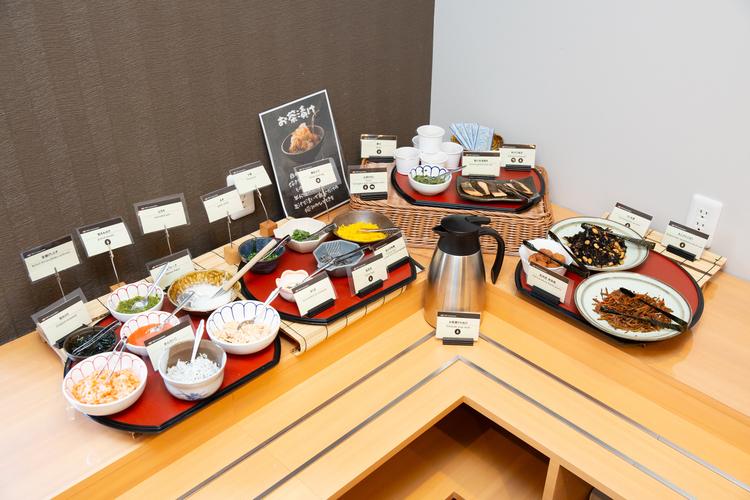 和食の豊富な具材をご用意しております。お茶漬けにしたり、ごはんのお供にどうぞ。