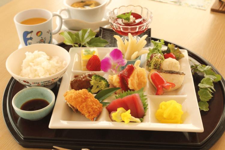 【夕食】お子様ランチ　一例