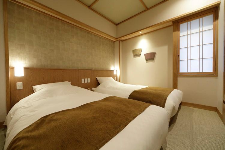 本館和フォース　サブ部屋寝室