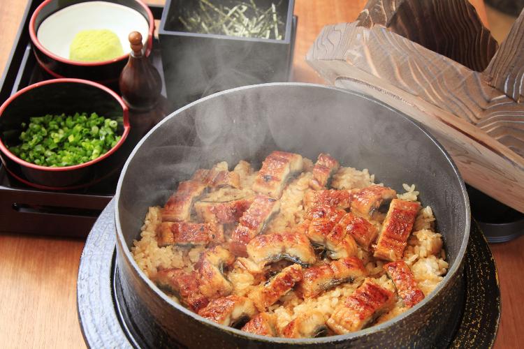 朝食(うなぎご飯)