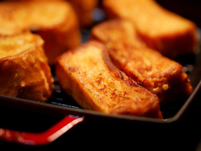 【朝食ブッフェ】  ふわふわで口どけの良いフレンチトーストは、ぜひお召し上がりいただきたい絶品です。