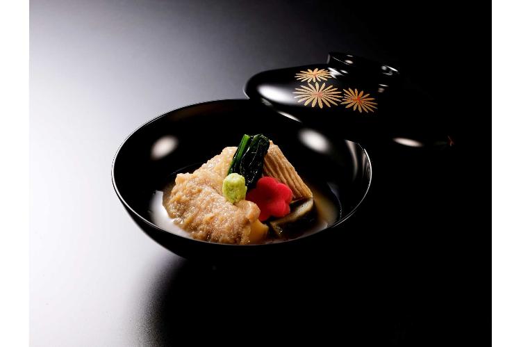 【季節のディナーコース】お料理一例  金沢名物　鴨の治部煮