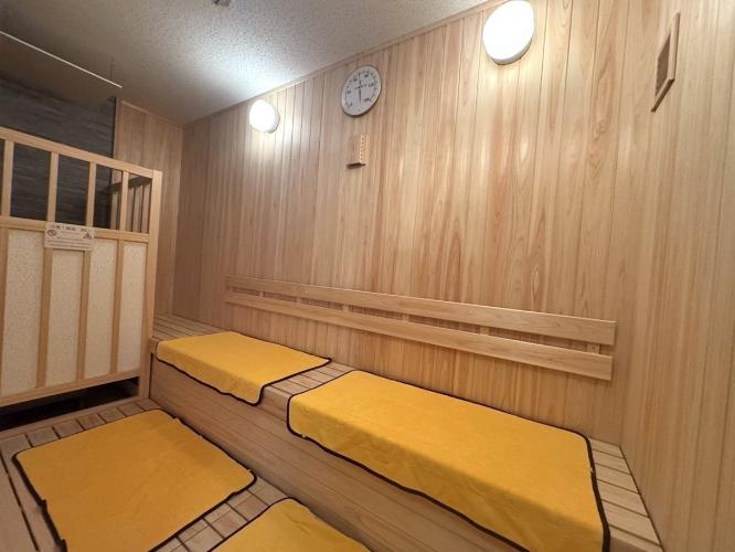 サウナ　利用時間15：00〜2：00 / 5：00〜10：00