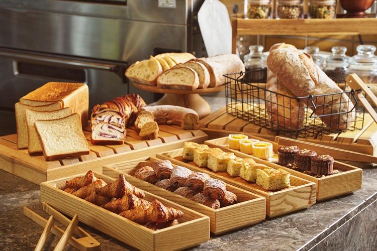 【朝食】リゾートならではの、ゆっくりと流れる時間の中で自慢の朝食ブッフェをお楽しみください。