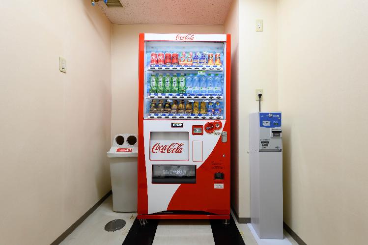 自動販売機（ソフトドリンク）