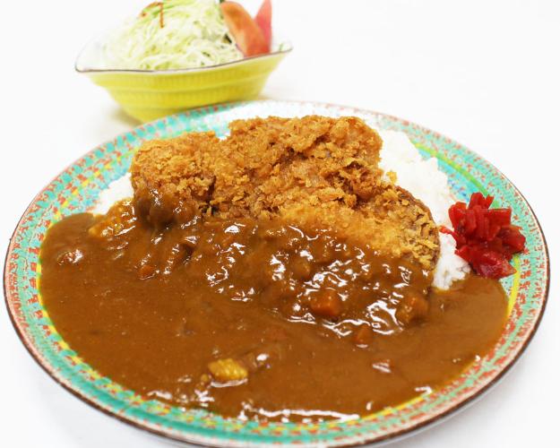 館内レストラン「シーアマーレ」17時から22時(ラストオーダ21：30)