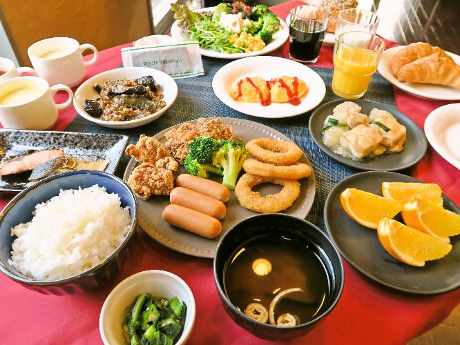 朝食の一例