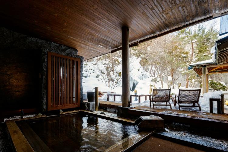 鬼サウナ／雪化粧をまとった庭園サウナで、静寂に包まれながら心も体もあたたまる癒しの時間をお過ごしください。（一例）