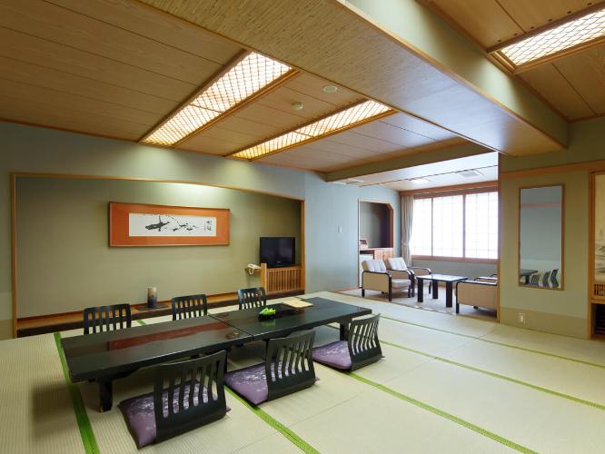【大部屋】最大10名様までお泊りいただける大部屋は、ご家族やグループ旅行におすすめです。