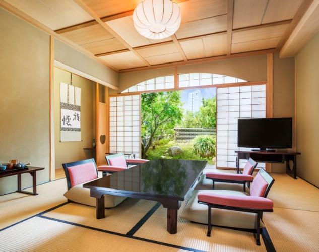 ガーデンフロア ガーデンスイートD<BR>畳のお部屋に加え、洋室のベッドルームもご用意しております。