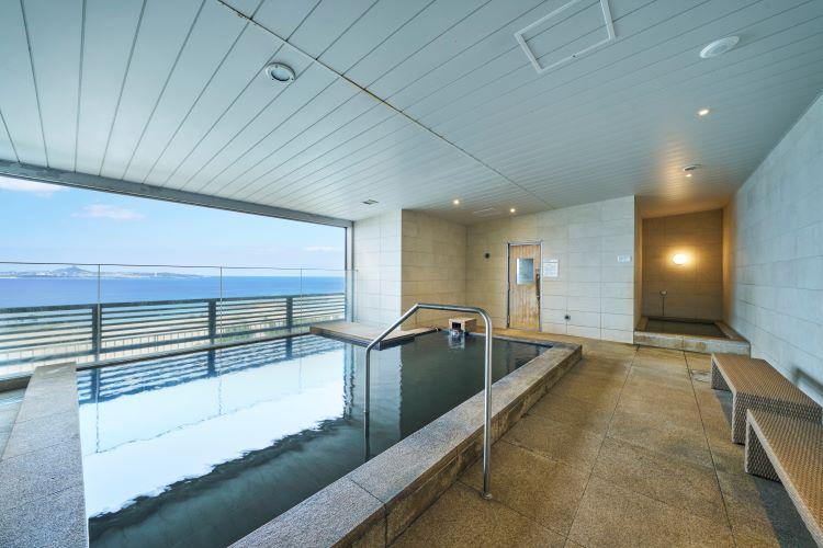 ジュラ紀温泉「美ら海の湯」