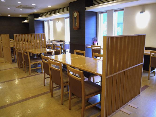 ■朝食レストラン「花茶屋」／食・呑み処「花々亭」は2Fにございます。