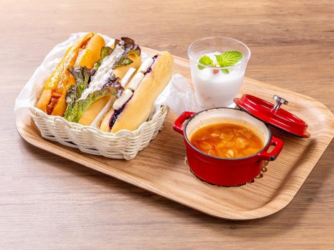 【朝食】コッペパンサンドセット