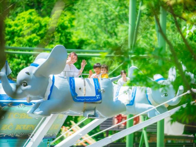 【遊園地】フライングエレファント