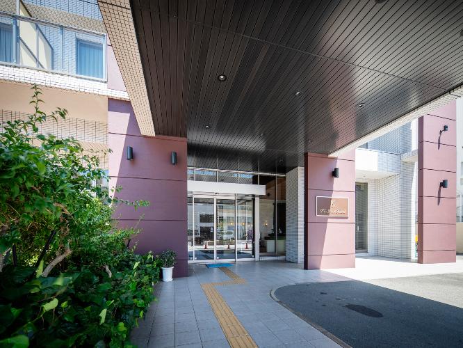 ホテル玄関