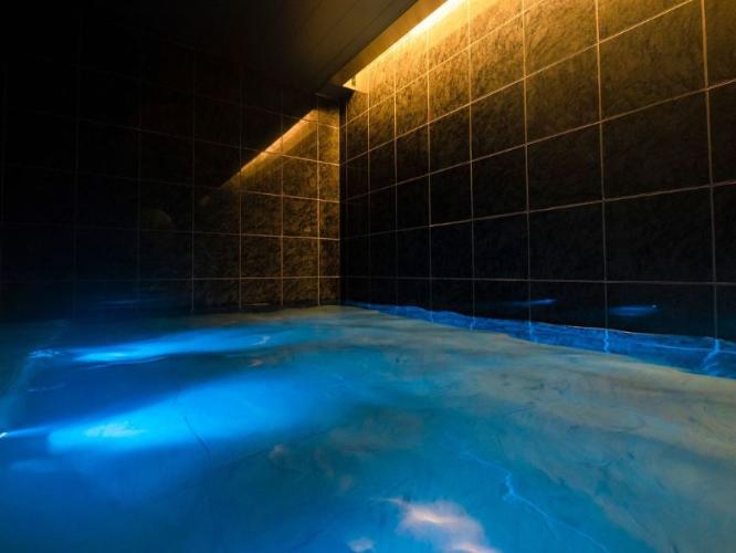 【ノースウイング大浴場・ルスツ温泉ことぶきの湯】洞窟風呂<BR>※宿泊者無料（ただし、チェックイン前・チェックアウト後は有料）