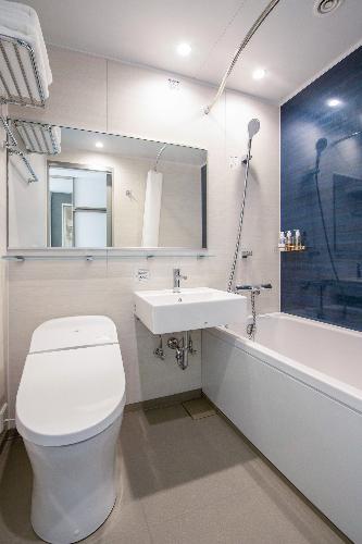 Superior double bathroom