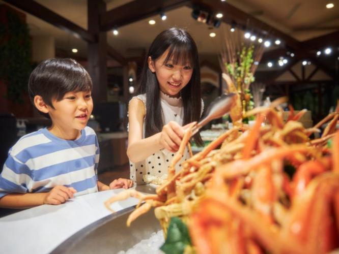 【夕食ブッフェイメージ】オクトーバーフェスト／ズワイガニが食べ放題