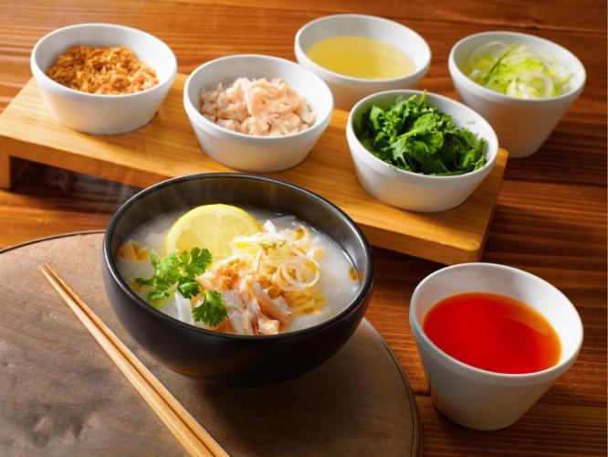 【朝食ブッフェイメージ】オクトーバーフェスト／鶏白湯フォー