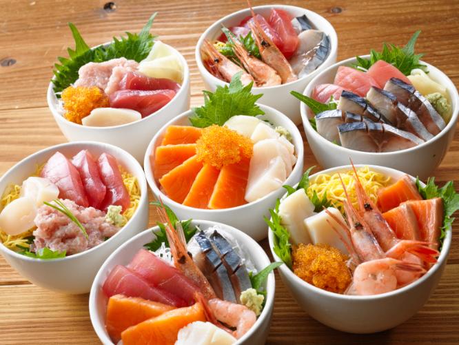 【ブッフェイメージ】オクトーバーフェスト／お好みの食材を乗せて、自分で作る海鮮丼