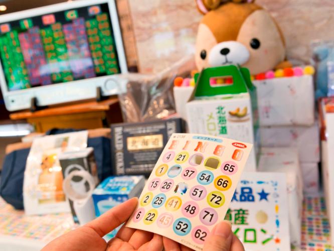 ビンゴゲーム大会は毎夜開催！素敵な景品が当たるかも？