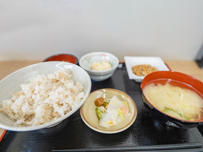 納豆定食（無料朝食・テイクアウト朝食）