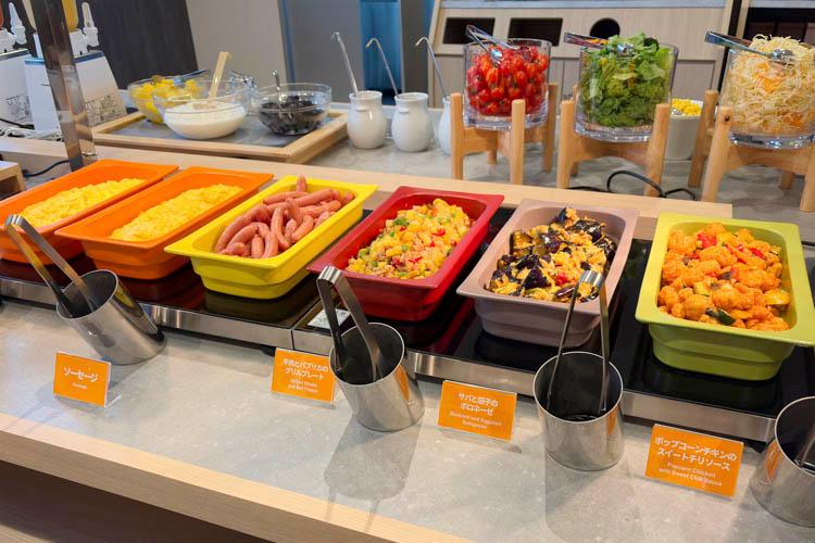 【無料朝食サービス】日替わりおかず提供イメージ