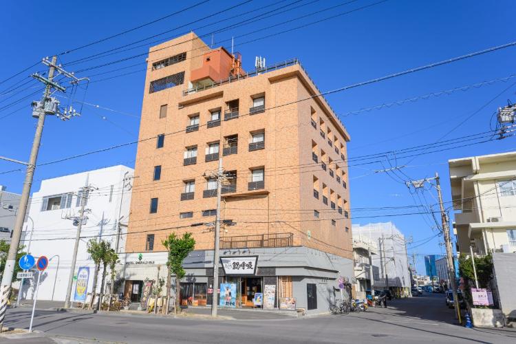 外観／石垣港・バスターミナル徒歩3分。利便性抜群の立地です。