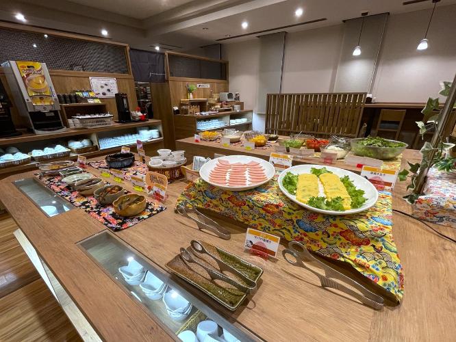 ■バイキング朝食