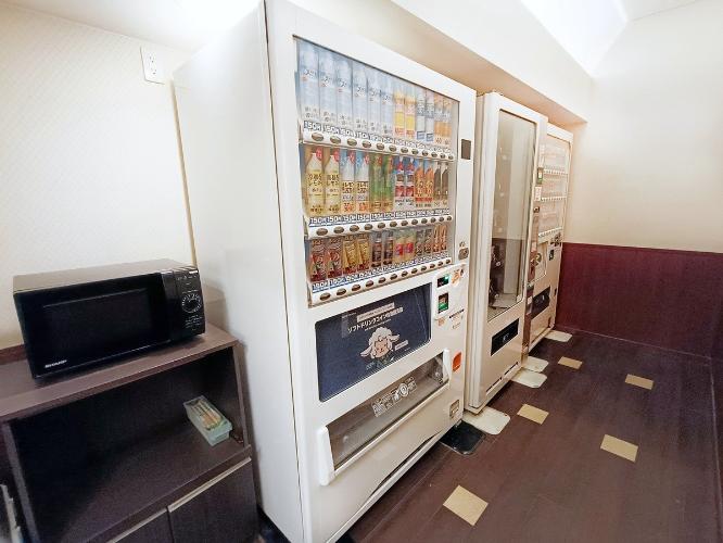 ■自動販売機コーナー